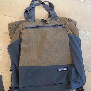 Patagonia Tan and Gray Tote/Backpack
